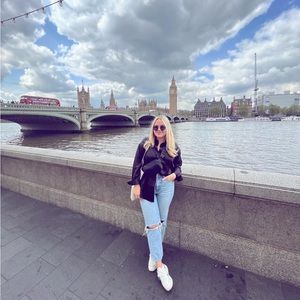 Meet your Posher, Cassie